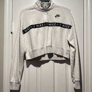 Nike cropped pullover